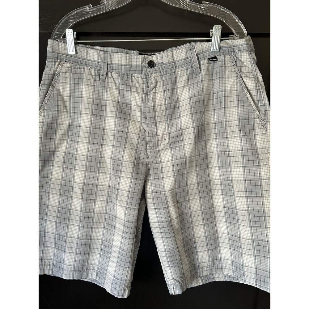 Hurley Men’s Shorts Sz 36 Inseam 9”, Light Blue Plaid. Very Nice Chino Shorts